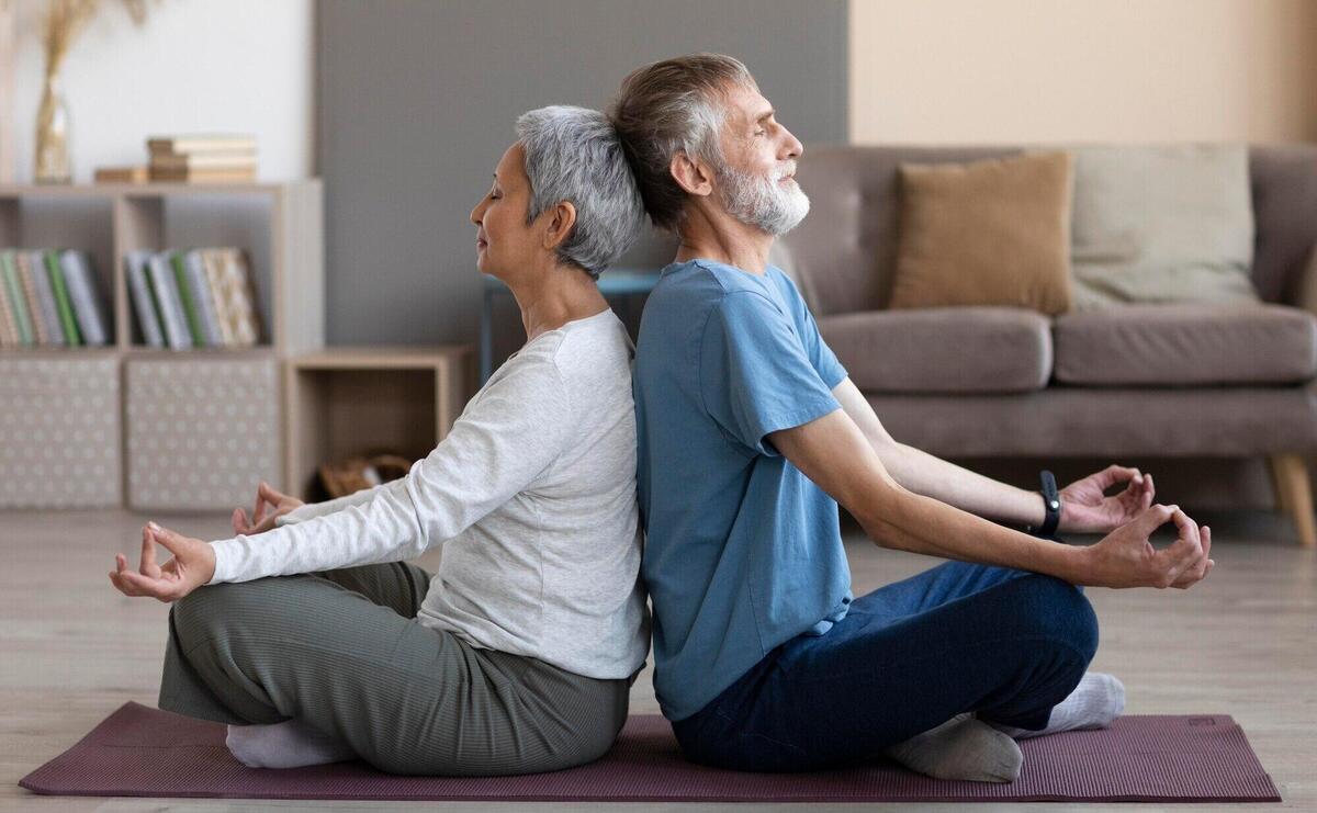 Senior couple training together