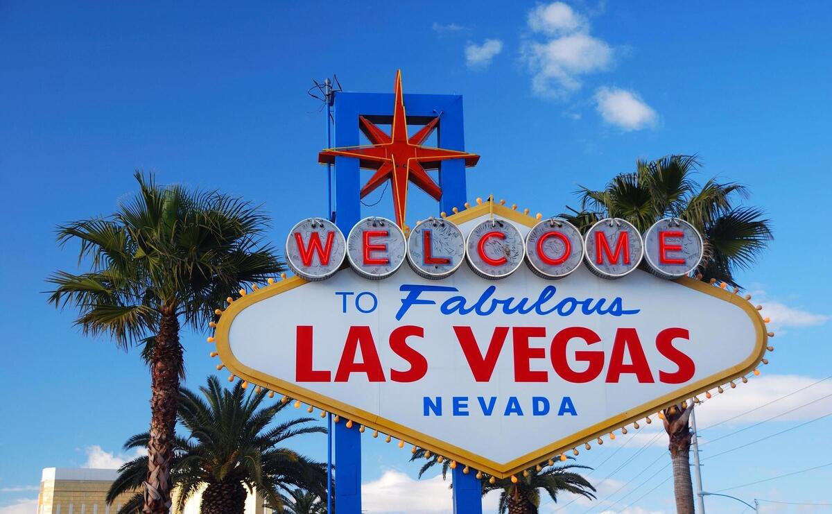 Las Vegas welcome sign