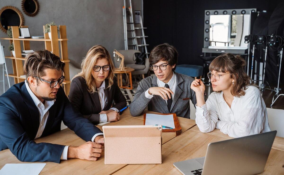 Startup Diversity Teamwork Brainstorming Meeting Concept