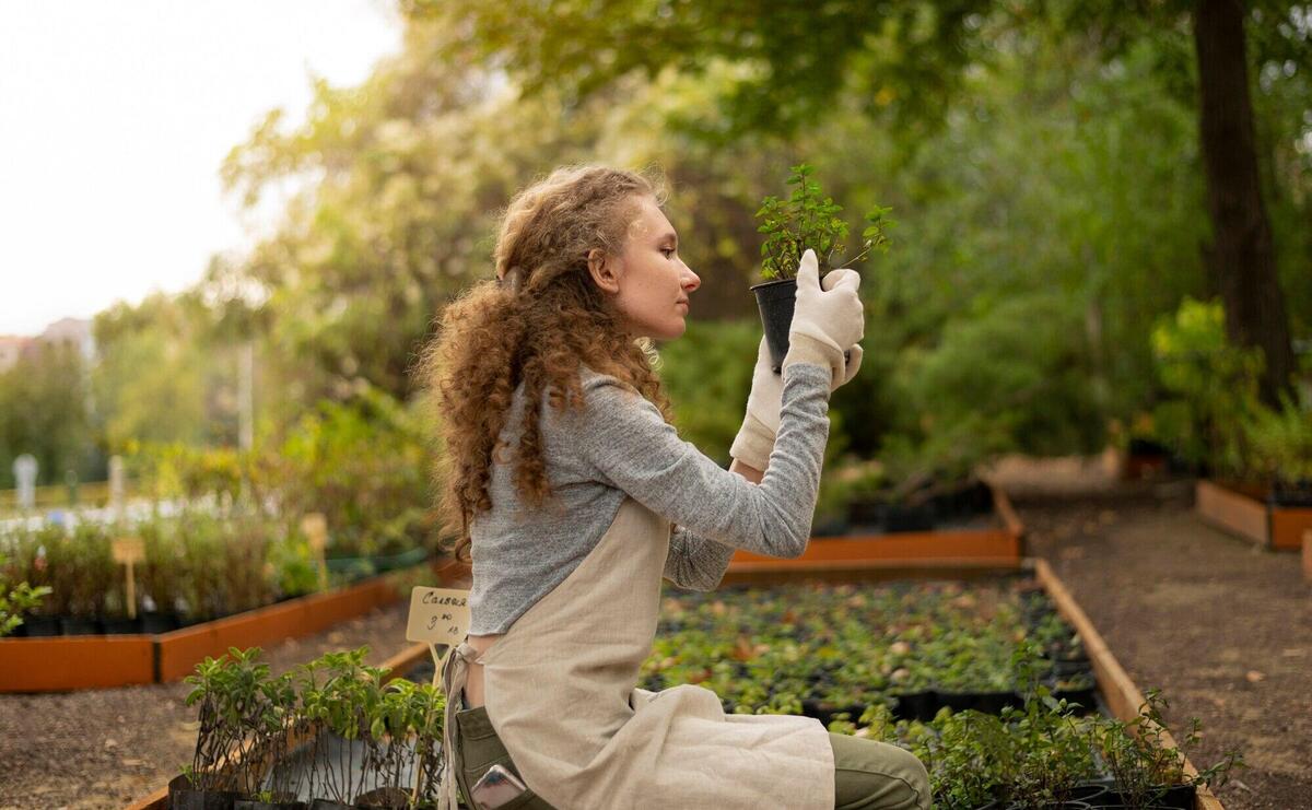 Medium shot woman holding pot