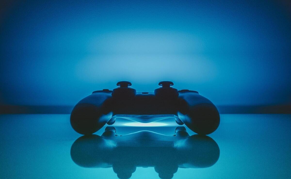 Controller, video games, gaming
