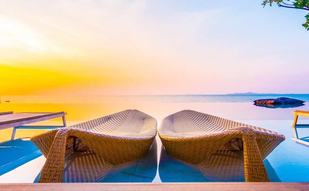 resort relax lifestyle blue chair